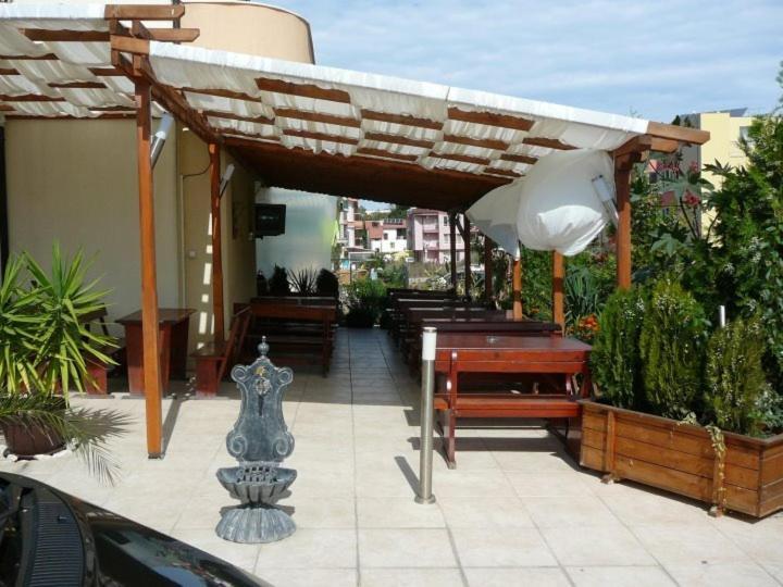 Семеен Хотел Атива - Family Hotel Ativa Lozenets ภายนอก รูปภาพ