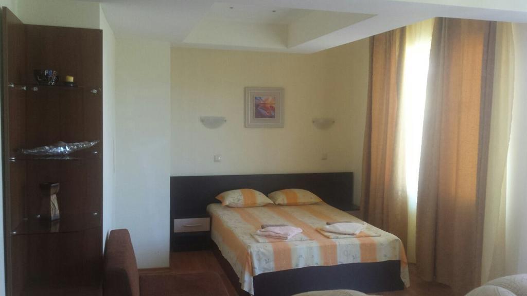 Семеен Хотел Атива - Family Hotel Ativa Lozenets ภายนอก รูปภาพ