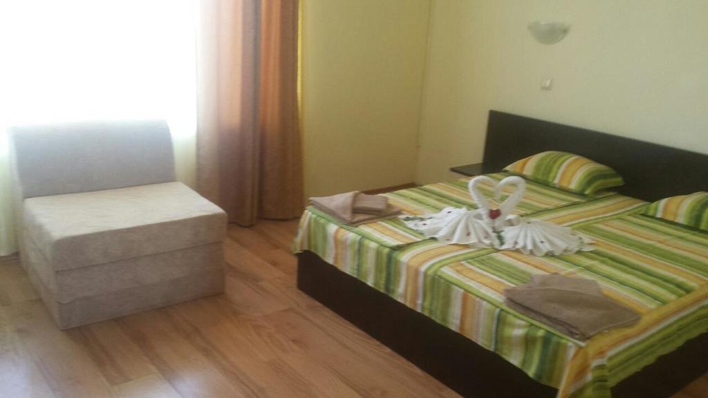 Семеен Хотел Атива - Family Hotel Ativa Lozenets ภายนอก รูปภาพ